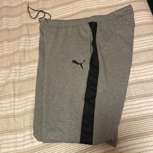MENS PUMA SWEAT PANTS SIZE: XL